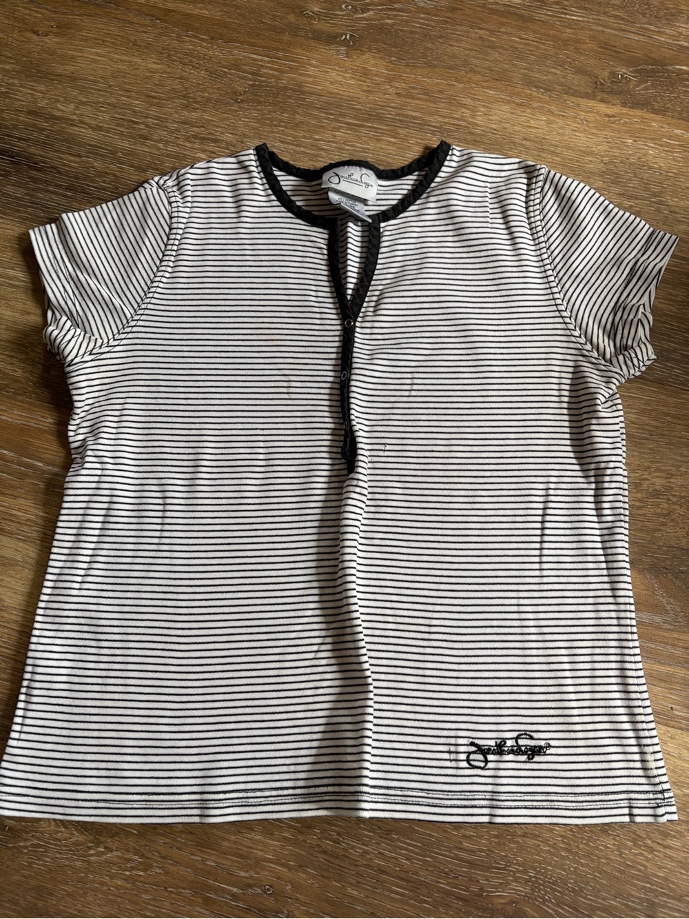 Striped Short Sleeve Tee with Contrast Trim - Black & White